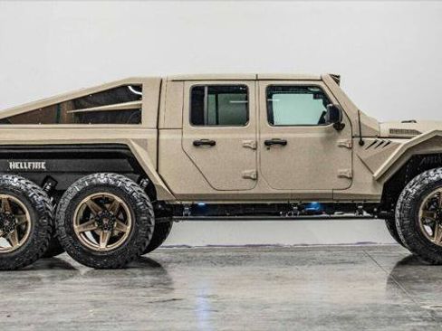 Used 2023 Jeep Gladiator Sport image 4