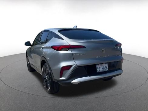 Used 2025 Buick Envista Sport Touring image 11