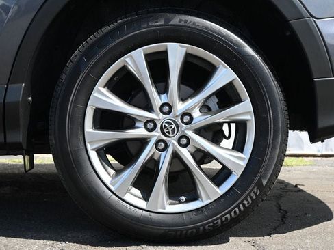 Used 2016 Toyota RAV4 Limited FWD image 7