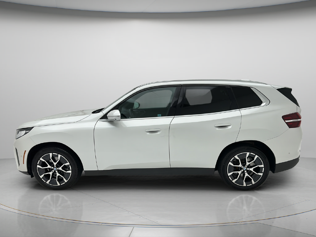 Used 2025 BMW X3 xDrive30i AWD/4WD image 9