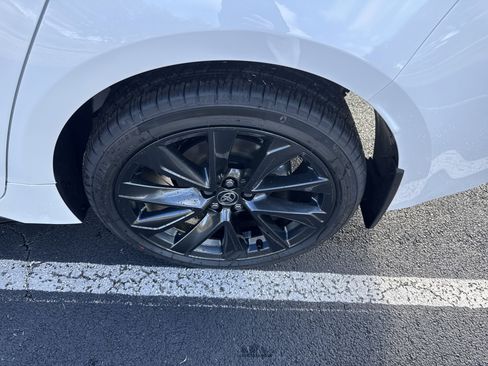 New 2026 Toyota Corolla SE image 12