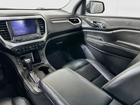 Used 2019 GMC Acadia SLT w/ Black Edition FWD image 31