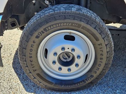 Used 2024 Ford F350 XLT image 31