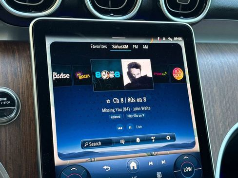 Used 2025 Mercedes-Benz GLC 350e GLC 350e image 23