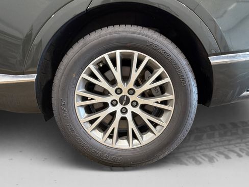 Used 2025 Genesis GV80 2.5T Standard AWD/4WD image 50