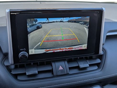 Used 2025 Toyota RAV4 XLE FWD image 6