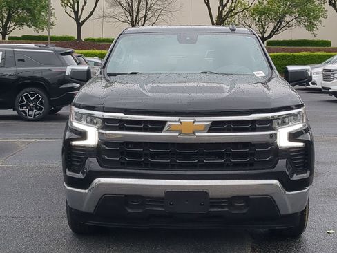 Used 2023 Chevrolet Silverado 1500 LT AWD/4WD image 3