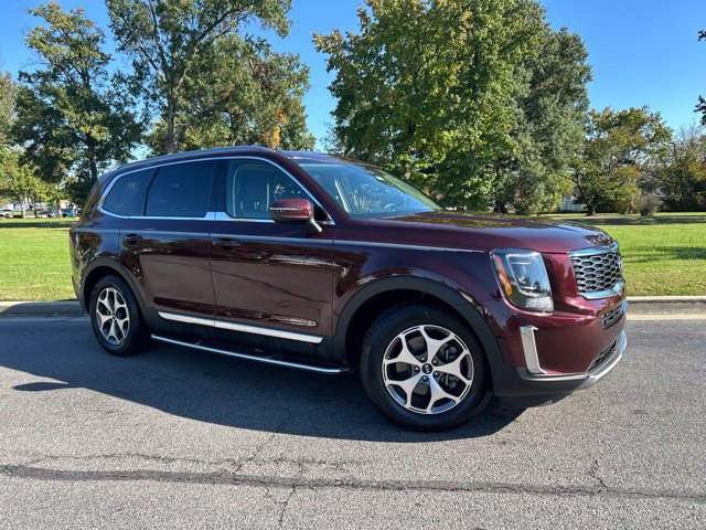 Used 2020 Kia Telluride EX FWD image 2