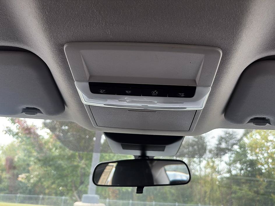 Certified 2025 Nissan Sentra SV FWD image 35