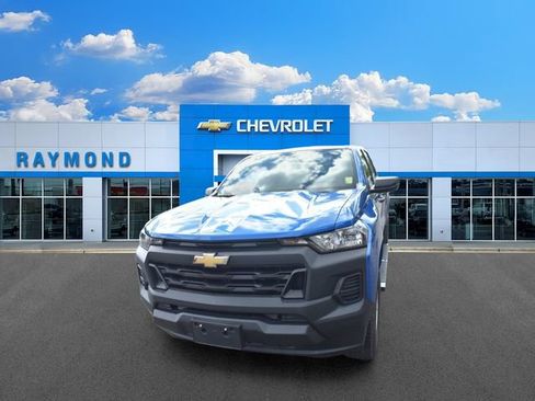 Used 2023 Chevrolet Colorado W/T w/ WT Convenience Package II AWD/4WD image 7