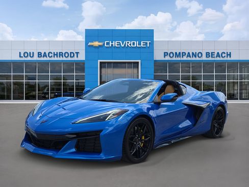 Used 2025 Chevrolet Corvette Z06 RWD image 3