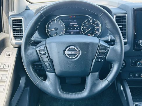 Used 2023 Nissan Frontier SV w/ SV Convenience Package AWD/4WD image 14