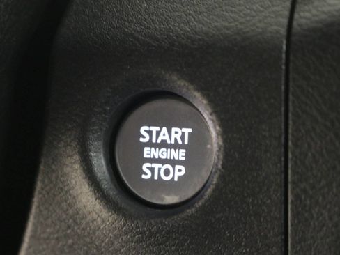 Used 2022 Nissan Frontier S image 30