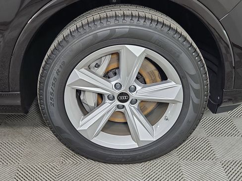 New 2026 Audi Q7 3.0T Premium AWD/4WD image 10