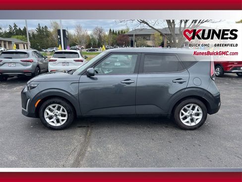 Used 2024 Kia Soul LX w/ Option Group 015 FWD image 10