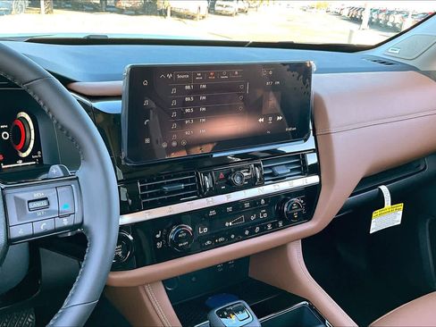 New 2026 Nissan Pathfinder Platinum image 6