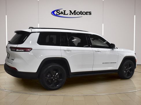 Used 2024 Jeep Grand Cherokee L Limited w/ Luxury Tech Group II AWD/4WD image 8