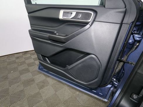 Used 2020 Ford Explorer XLT w/ Equipment Group 202A AWD/4WD image 41