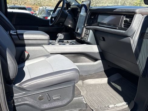 Used 2025 Ford F150 Lightning Lariat image 15