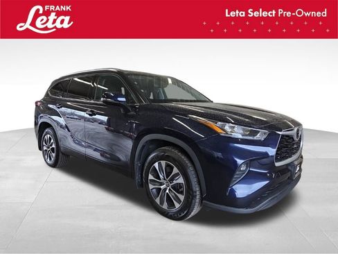 Used 2020 Toyota Highlander XLE image 8