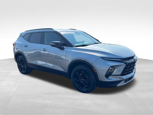 Used 2024 Chevrolet Blazer LT w/ Midnight/Sport Edition AWD/4WD image 7