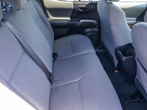 Used 2020 Toyota Tacoma SR5 RWD image 18