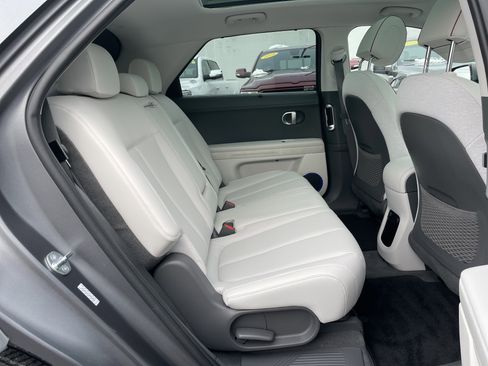 Used 2023 Hyundai Ioniq 5 Limited image 18