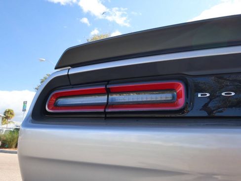 Used 2015 Dodge Challenger SRT Hellcat RWD image 58