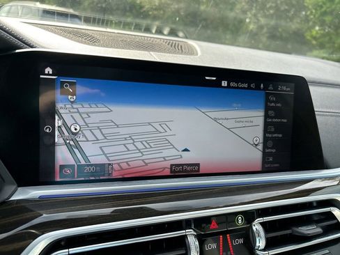 Used 2023 BMW X5 xDrive45e image 26