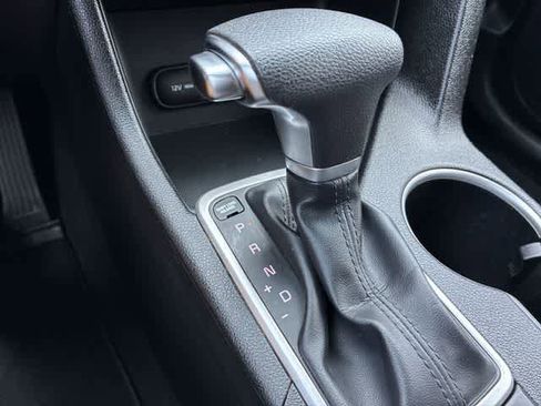 Used 2022 Kia Sportage LX image 33