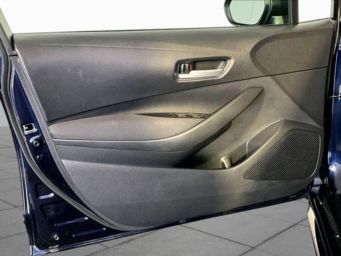 Used 2020 Toyota Corolla LE FWD image 22