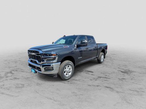 New 2026 RAM 2500 Big Horn AWD/4WD image 4