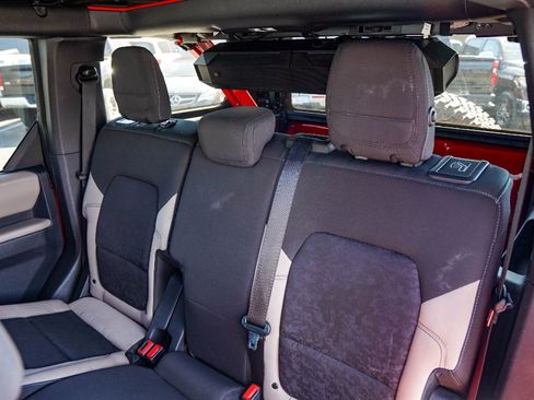 Used 2022 Ford Bronco Wildtrak image 27