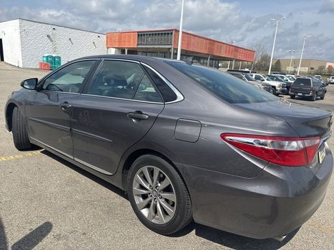 Used 2016 Toyota Camry XLE w/ Advanced Technology Package image 8