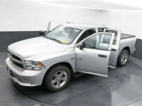 Used 2017 RAM 1500 Express image 61