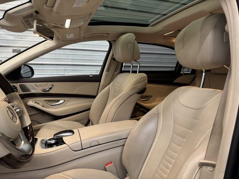 Used 2019 Mercedes-Benz S 560 4MATIC Sedan image 11