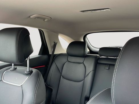 New 2026 Genesis GV70 2.5T AWD/4WD image 32
