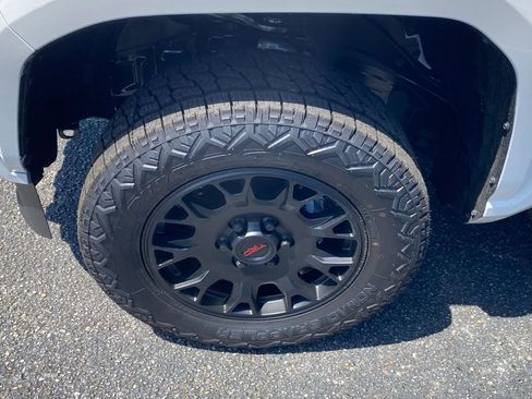 New 2025 Toyota Tacoma SR5 image 18