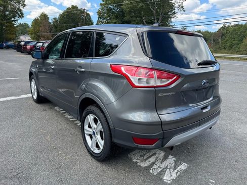 Used 2014 Ford Escape SE image 5