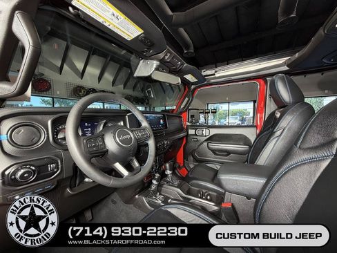 Used 2025 Jeep Wrangler Unlimited Rubicon 4xe w/ Convenience Group AWD/4WD image 23