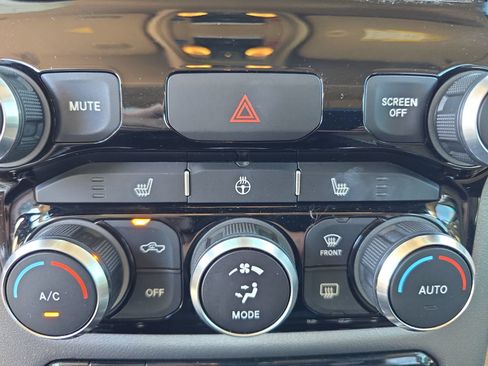 Used 2019 RAM 1500 Big Horn RWD image 18