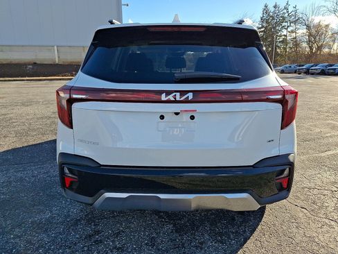 New 2026 Kia Seltos EX image 7