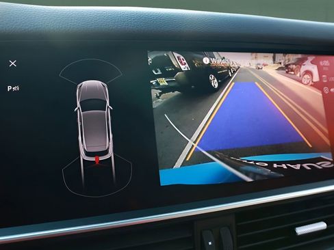 Used 2023 Porsche Cayenne Base image 43