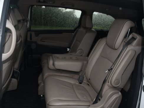 Used 2022 Honda Odyssey Elite image 17