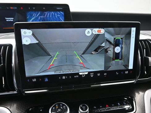 New 2025 Ford Expedition Platinum w/ Stealth Performance Package image 4