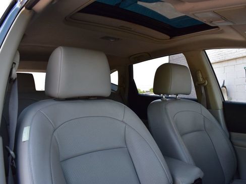 Used 2011 Nissan Rogue SV w/ SL Pkg AWD/4WD image 15