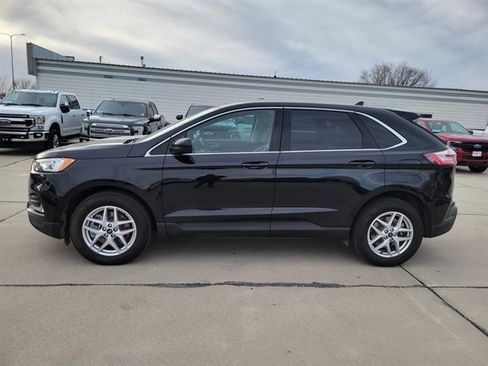 Used 2021 Ford Edge SEL w/ Convenience Package image 9