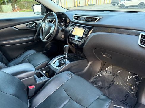 Used 2016 Nissan Rogue SL w/ SL Premium Package AWD/4WD image 18