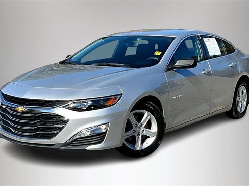 Certified 2019 Chevrolet Malibu LS image 3