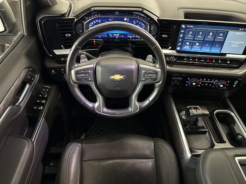 Used 2022 Chevrolet Silverado 1500 LTZ w/ LTZ Premium Package AWD/4WD image 21